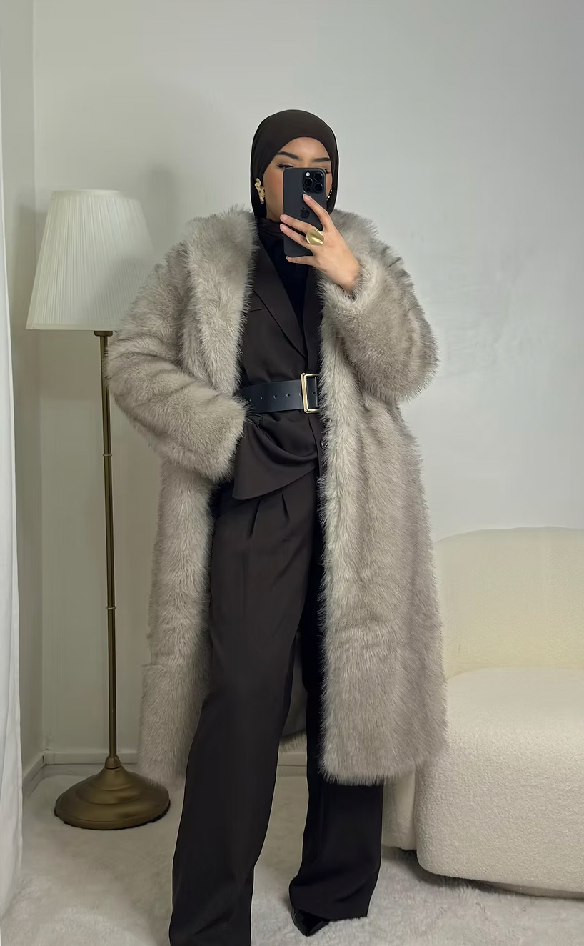 Fourrure longue - taupe -