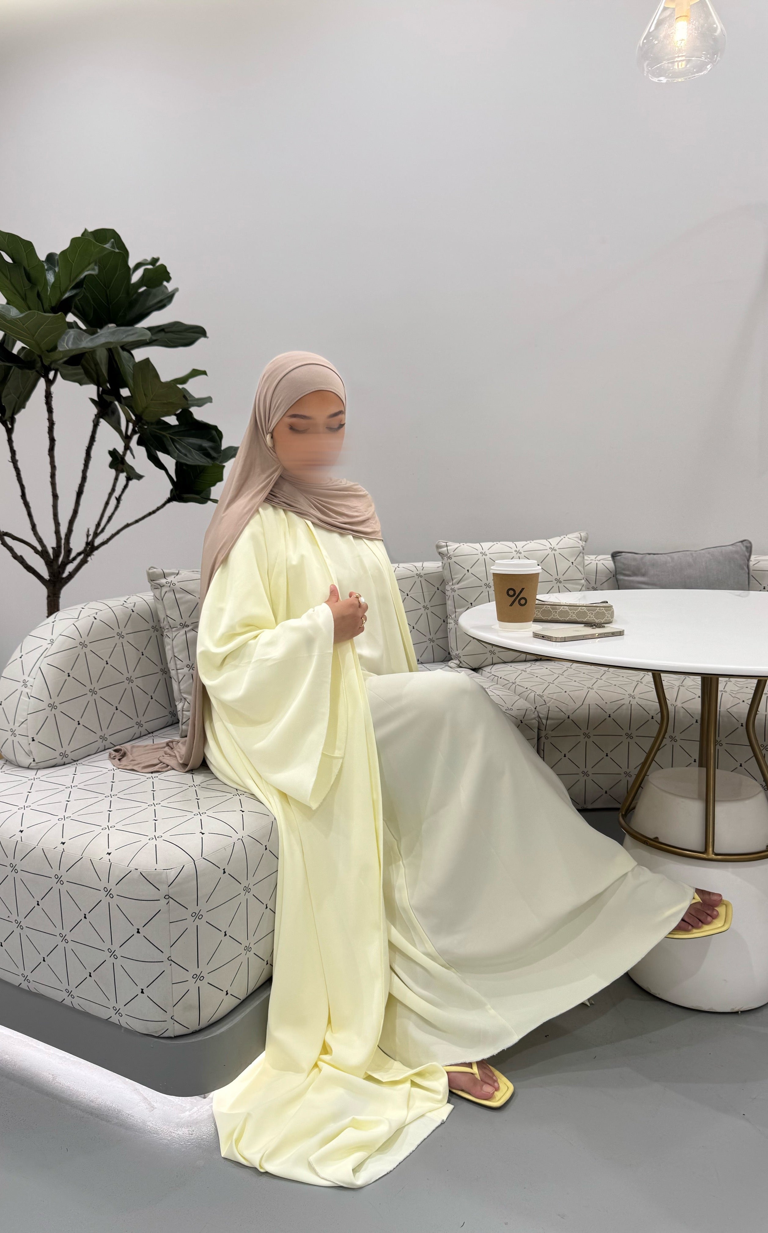 Abaya Nihel 4 pièces - jaune beurre -